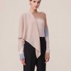 LALA BERLIN - TRIANGLE SOLID LOGO CASHMERE TØRKLÆDE | DUNE BEIGE