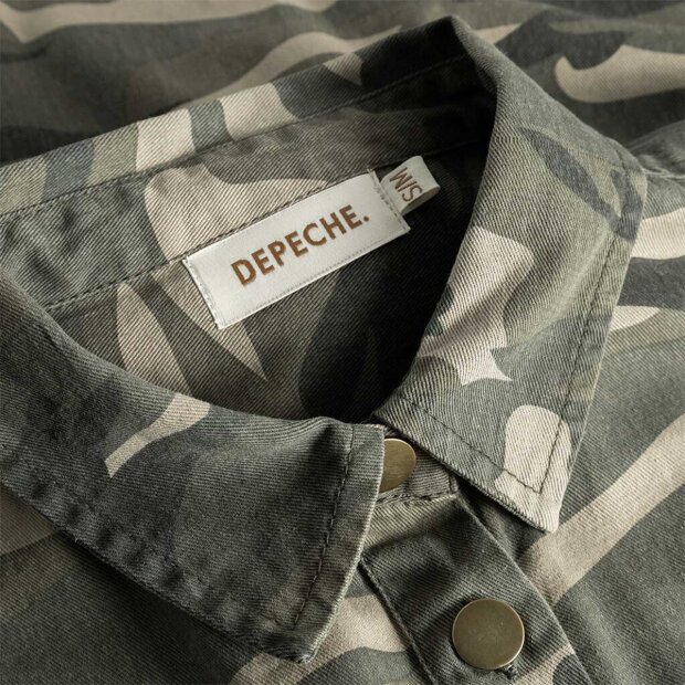 DEPECHE - LARA CAMOUFLAGE SKJORTE | KHAKI