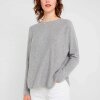 DAVIDA - CURVED CASHMERE SWEATER | LYS GRÅ