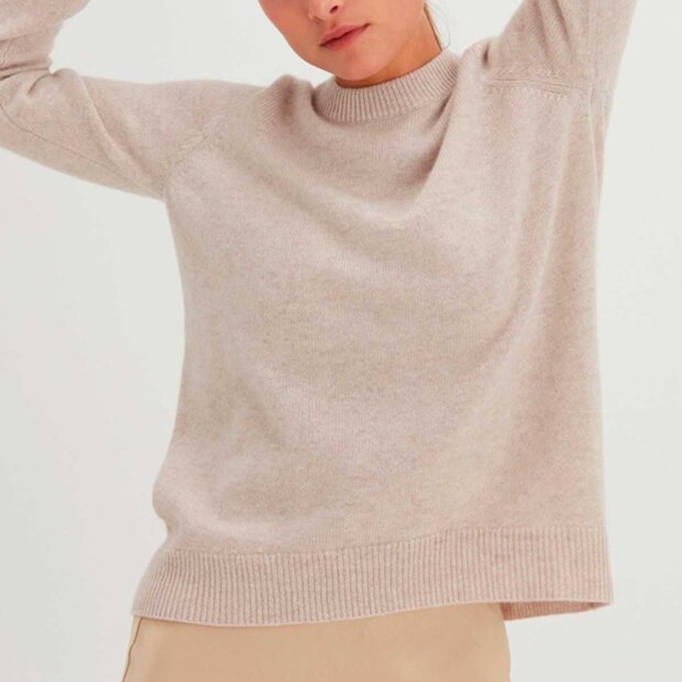 DAVIDA - CASHMERESWEATER M/RUND HALS | LYS BEIGE